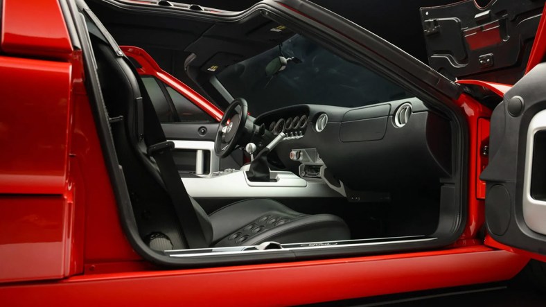 2005 Ford GT