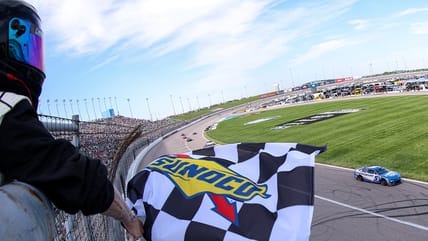Kyle Larson at Kansas