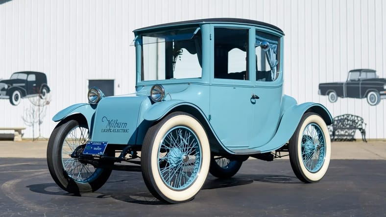 Milburn Electric Model 27L Brougham