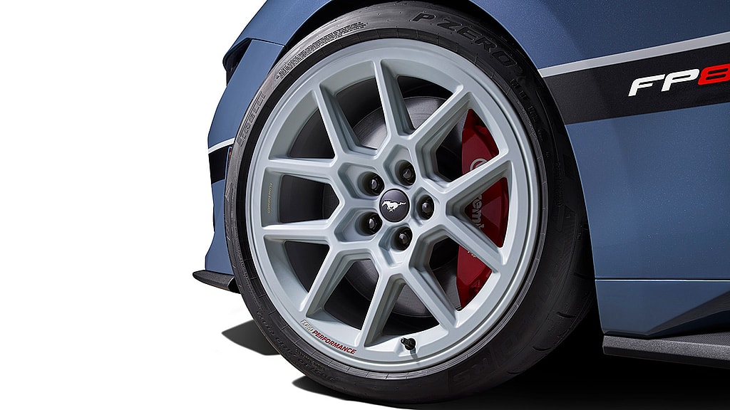 mustang 800 wheels