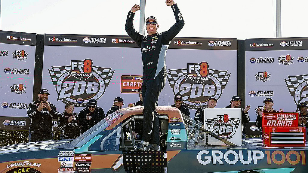 kyle busch trucks atlanta