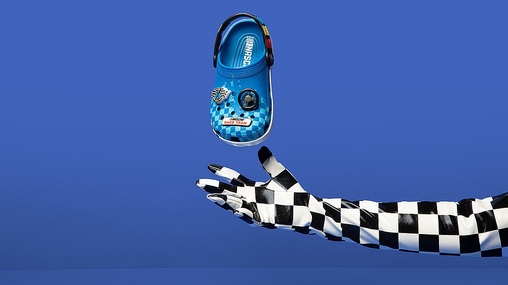 nascar crocs blue
