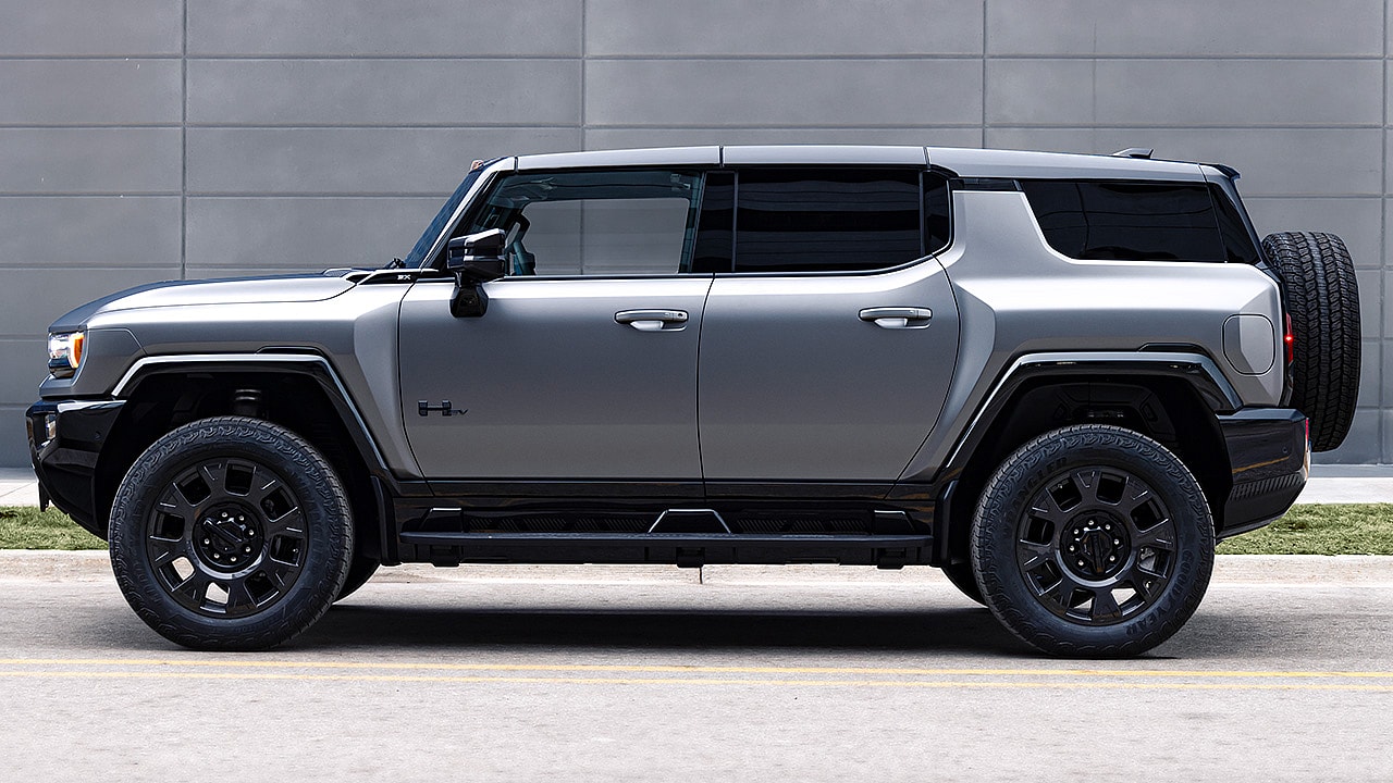 GMC Hummer EV SUV Carbon Fiber Edition