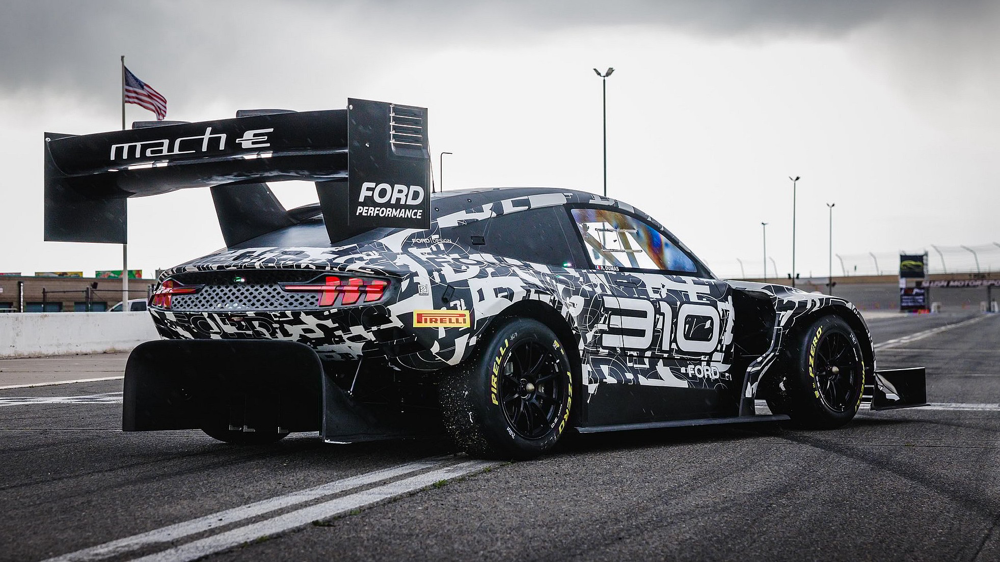 Super Mustang Mach-E