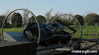 McMurtry Spéirling Rotating Upside Down