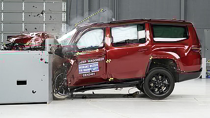 Jeep Wagoneer crash test