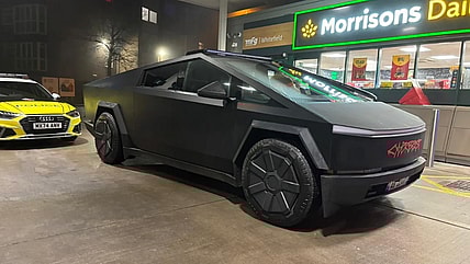 Tesla Cybertruck in U.K.