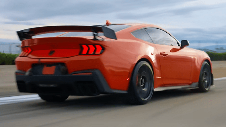 Ford Mustang Dark Horse SC