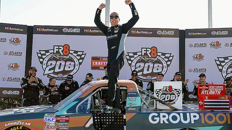 kyle busch trucks atlanta