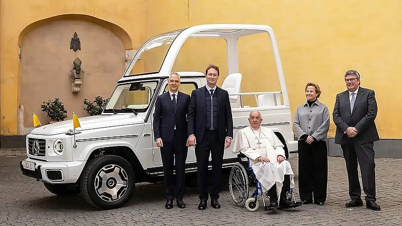 Mercedes-Benz G-Class Popemobile