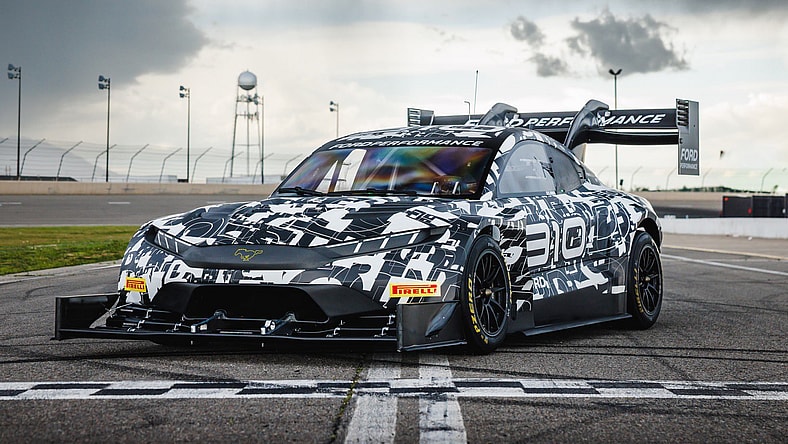 Super Mustang Mach-E