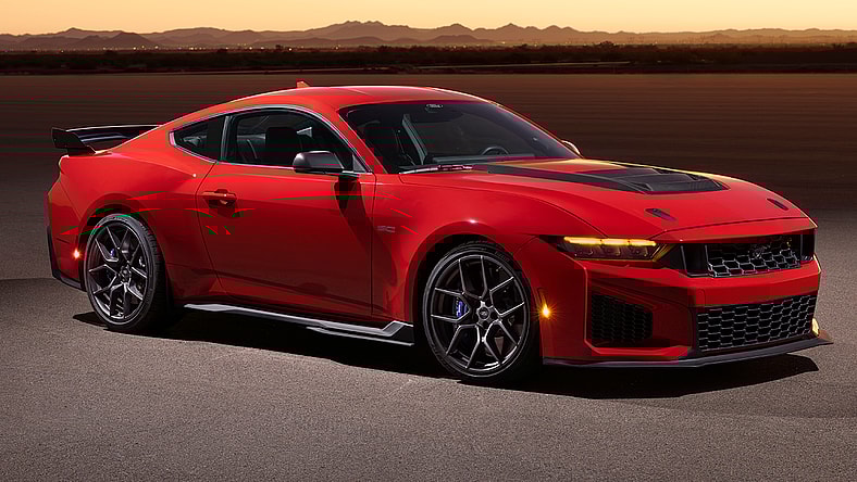 Mustang Dark Horse SC