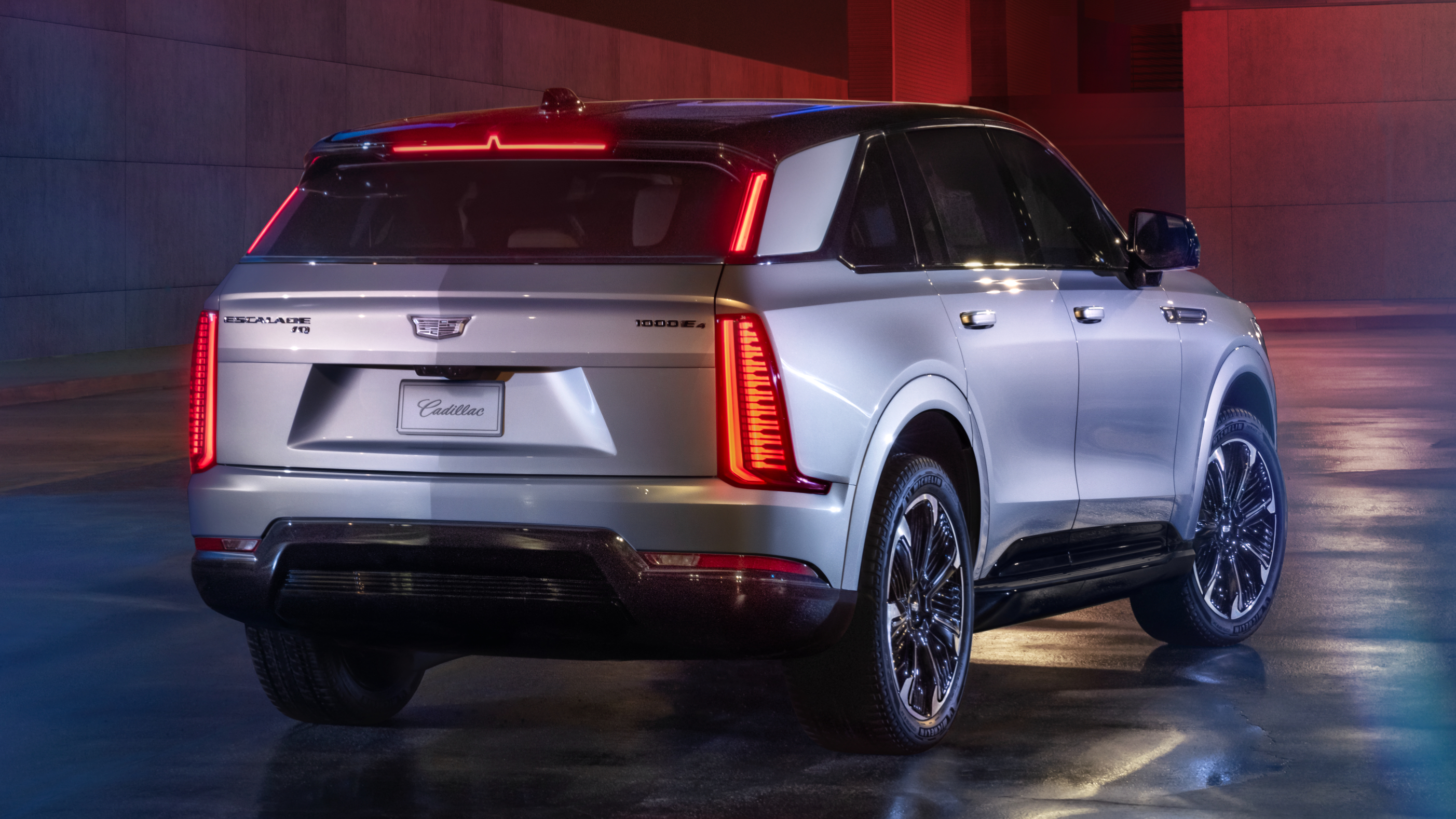 Cadillac Escalade IQ