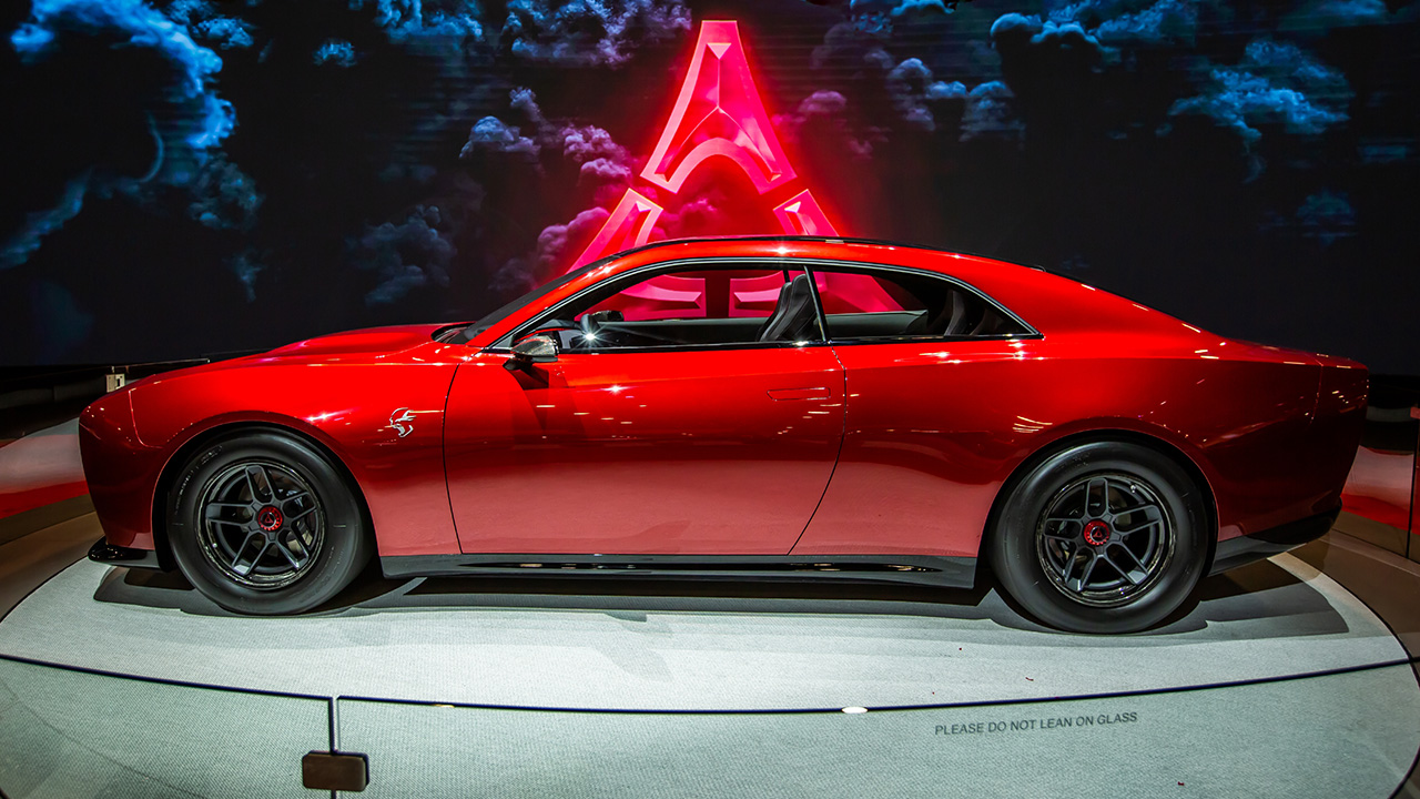 The ‘Electric’ Dodge Charger Daytona SRT Is Definitely, Maybe Getting A ...