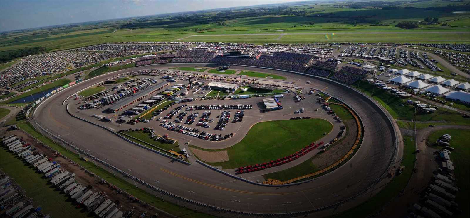 NASCAR Cup Series To Race At Iowa Speedway Next June American Cars