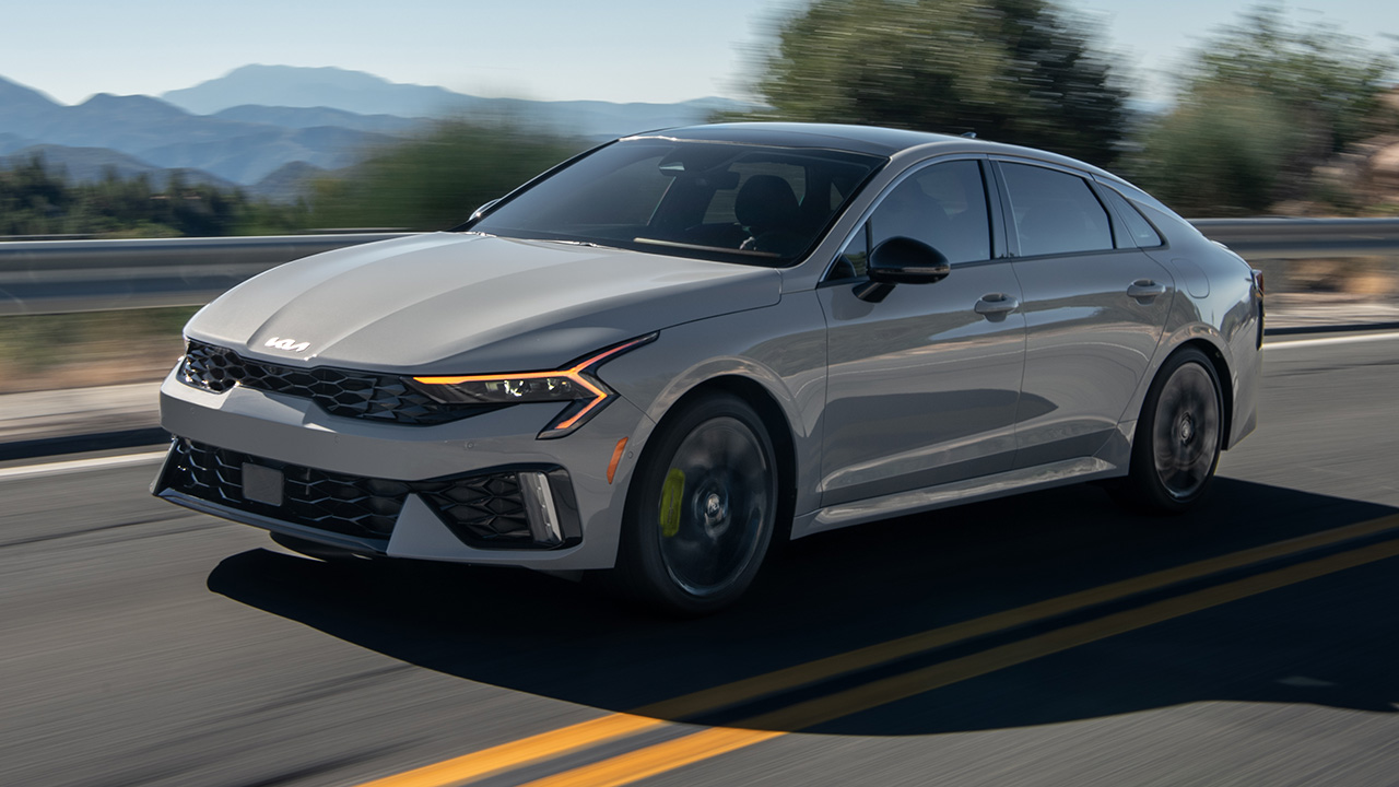 Redesigned 2025 Kia K5 Proves Midsize Sedans Are Still A Thing ...