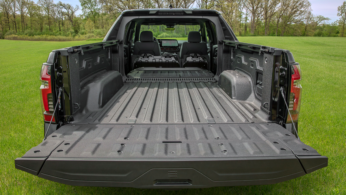 Chevrolet Silverado EV RST