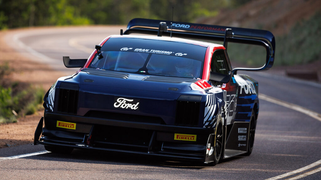 supertruck pikes peak