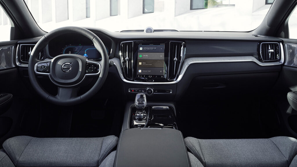 volvo s60 cabin