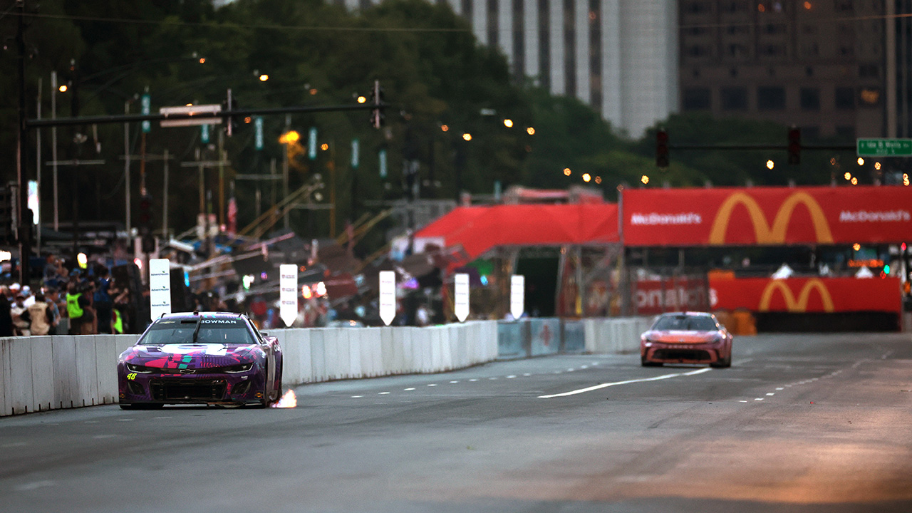 Alex Bowman Wins Bonkers NASCAR Cup Series Chicago Street Race | American  Cars And Racing