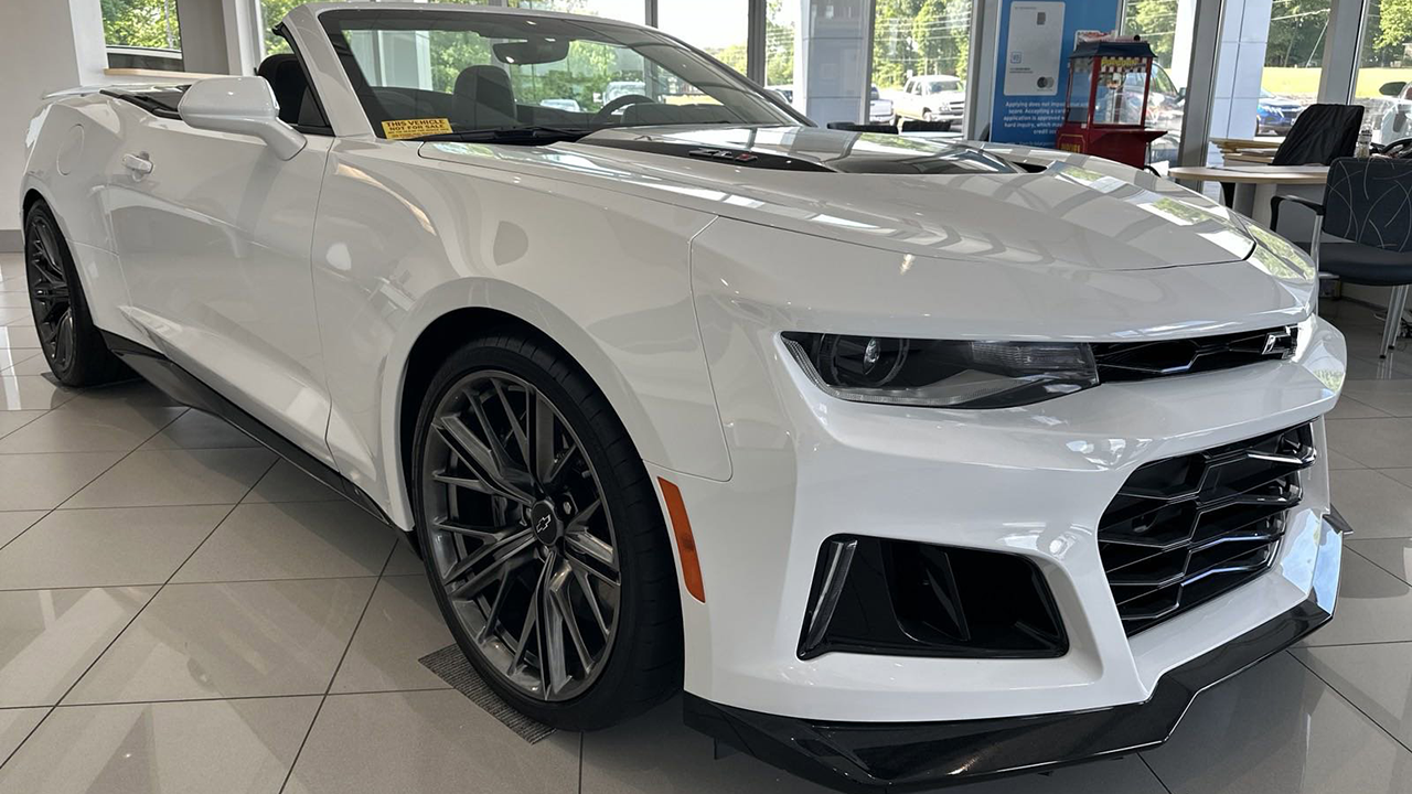 Mike Bell's Chevrolet Camaro ZL1