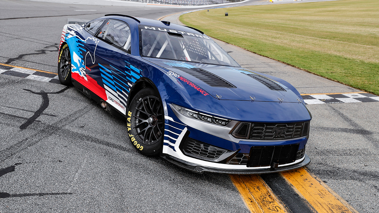 nascar mustang