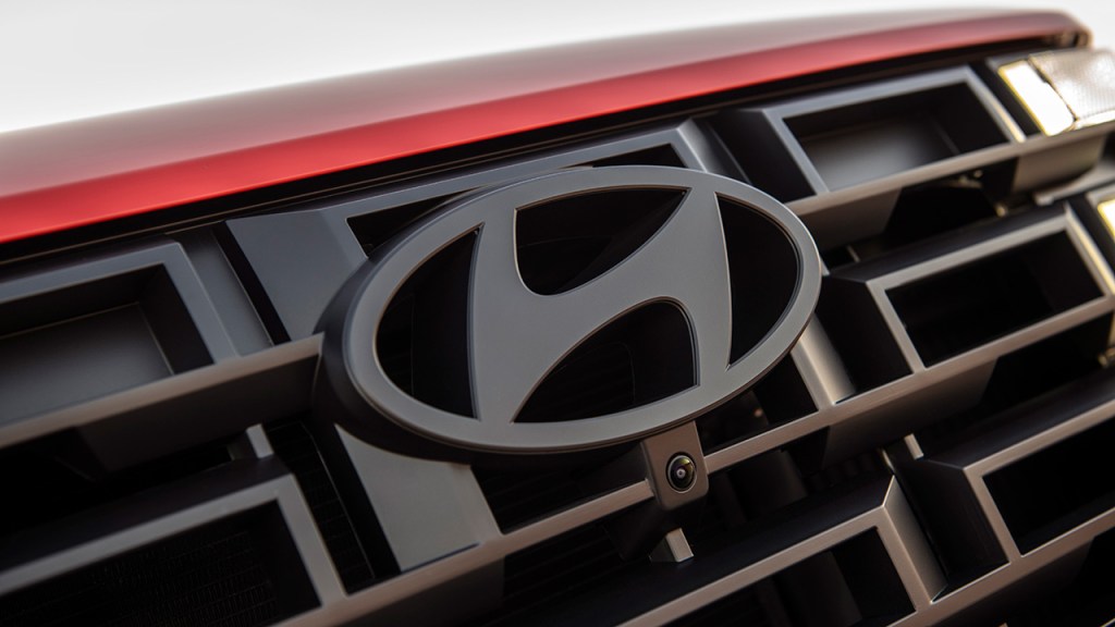 hyundai santa cruz grille