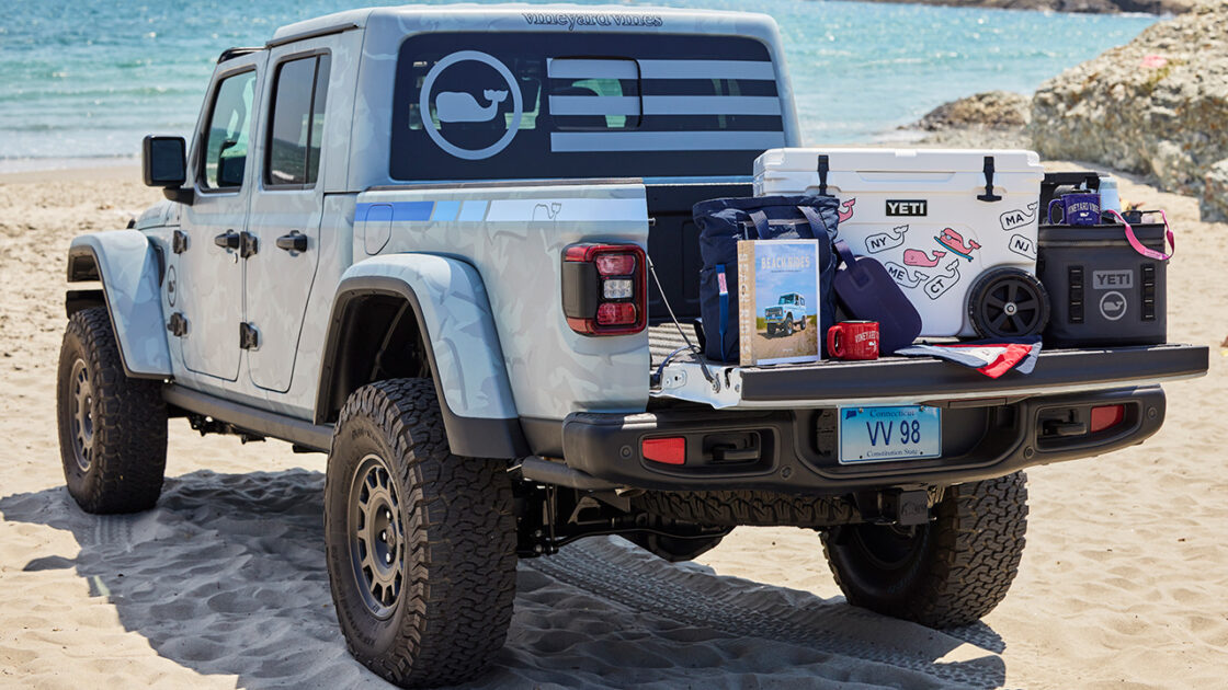 Vineyard Vines Jeep Gladiator