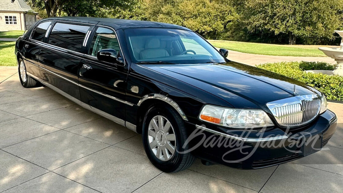 Donald Trump's 2004 Lincoln Town Car