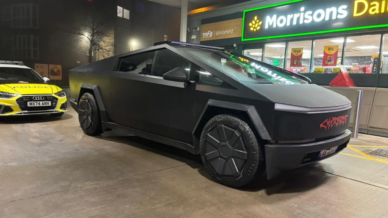 Tesla Cybertruck in U.K.