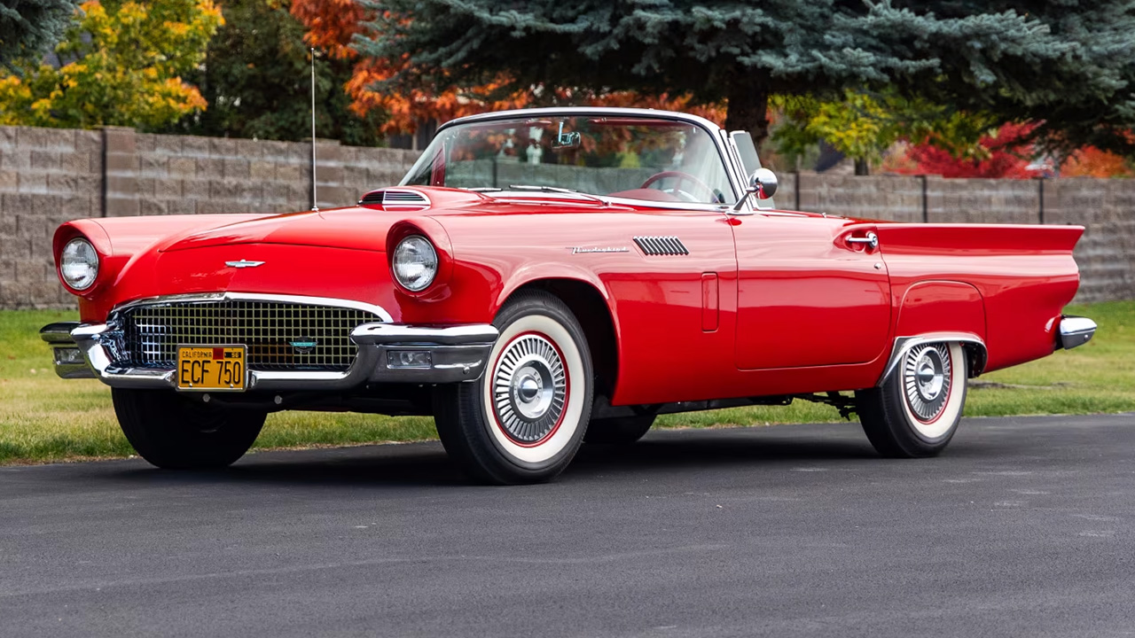 1957 Ford Thunderbird