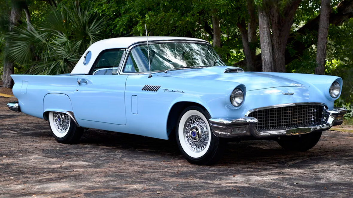 1957 Ford Thunderbird