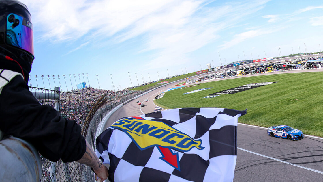 Kyle Larson at Kansas