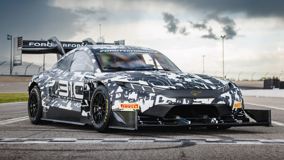 Super Mustang Mach-E