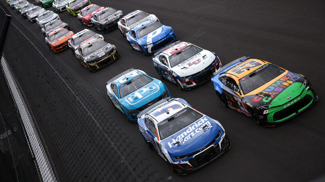 Bubba Wallace Leads a Restart at Indy