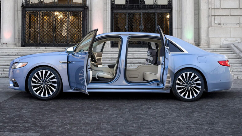 2019 Lincoln Continental Coach Edition