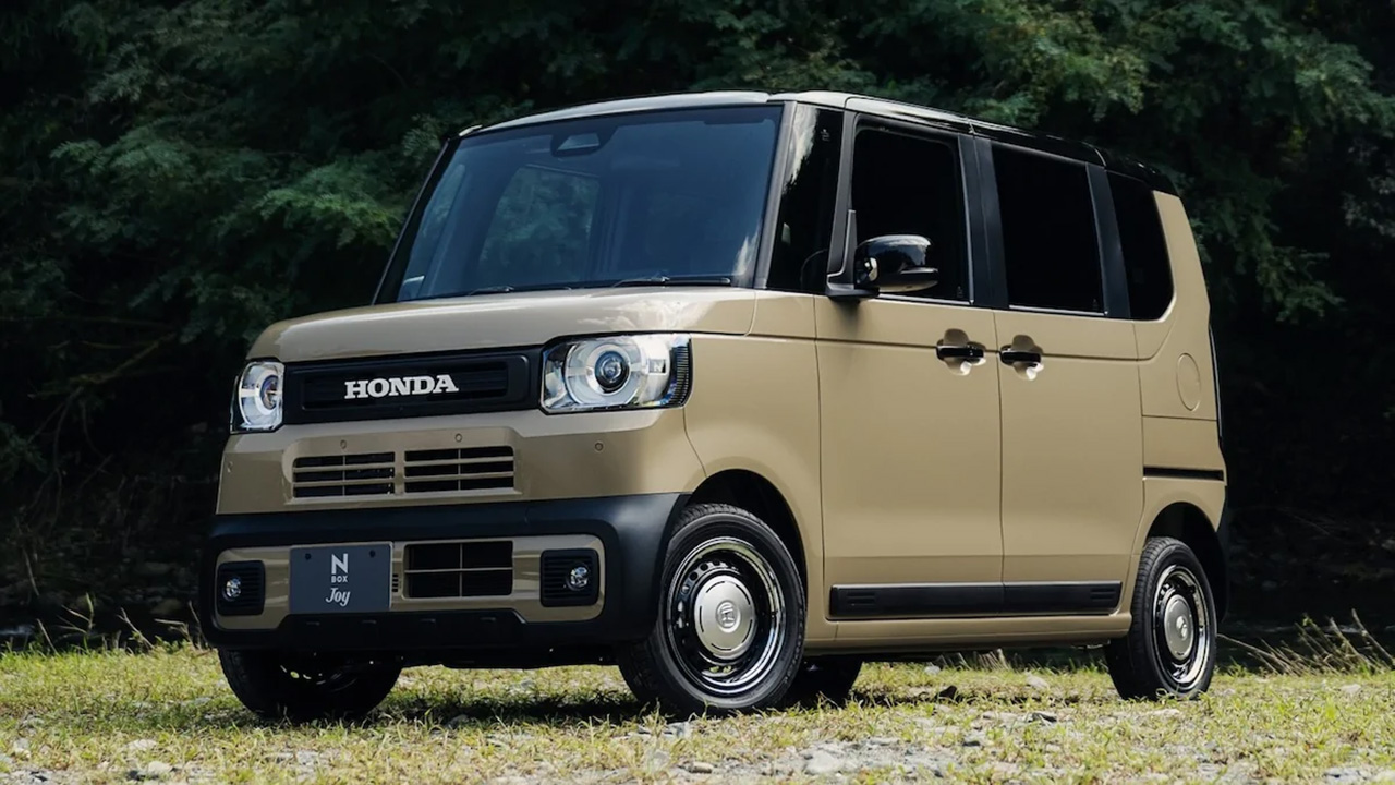 The Honda N-Box Turbo Joy is an Kei Car Sold in Japan