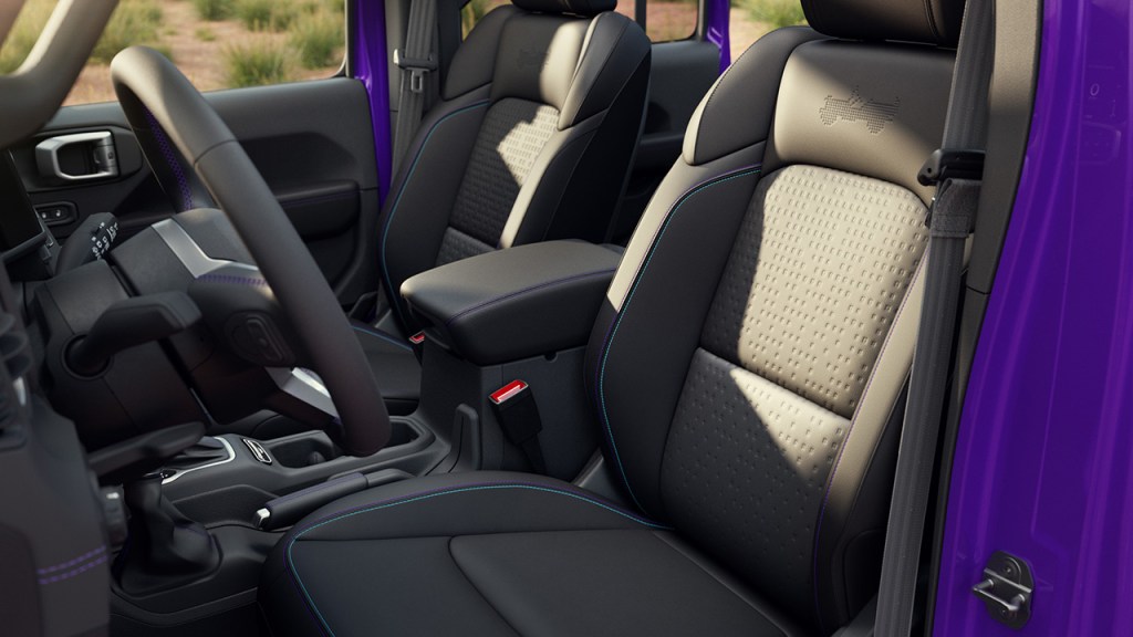 Jeep Wrangler Rewind interior