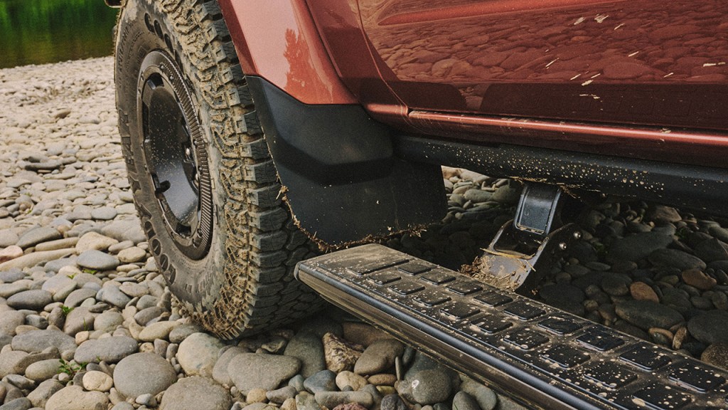 Ford Bronco Filson Power Step