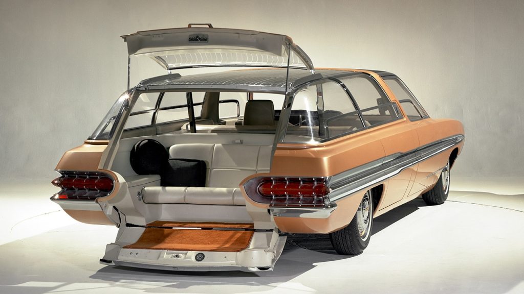 Ford Aurora Rear