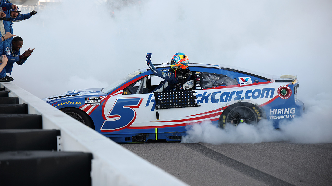 Kyle Larson Ends 51-Race Winless Streak In Double Overtime At World Wide Technology Raceway